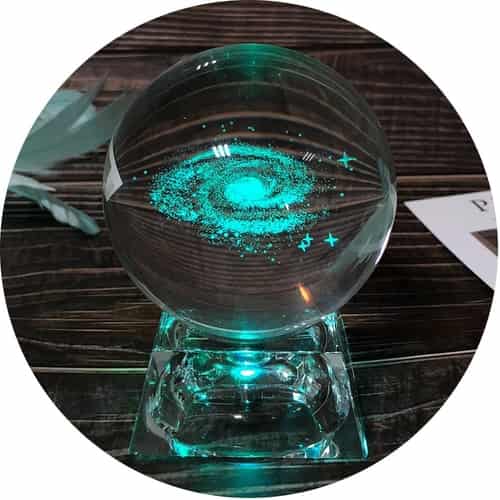 lampu 3D LED bola cristal galaksi bima sakti sebagai hadiah kado ulang tahun untuk pacar wanita dewasa, pacar perempuan terindah dan teman dekat cewek yang unik, sederhana, berkesan dan bermanfaat