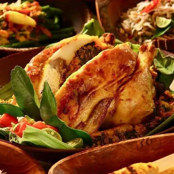 resep ayam betutu bali asli beserta bumbu ayam betutu khas bali dan cara membuat ayam betutu sederhana ala rumahan yang enak dan empuk lezat di lidah