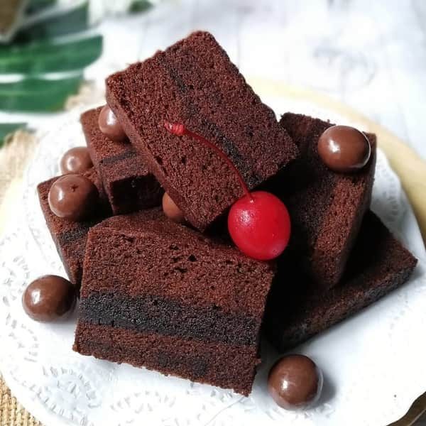 Resep Brownies Kukus Chocolatos / Amanda Tanpa Mixer ...